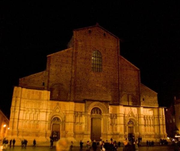 La Basilica di notte